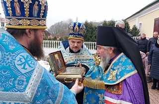 В Туровскую епархию доставлен ковчег с частью Пояса Пресвятой Богородицы и частицами мощей праведных Иоакима и Анны