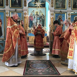 В день Усекновения главы Пророка, Предтечи и Крестителя Господня Иоанна епископ Леонид совершил Литургию в кафедральном соборе г. Мозыря