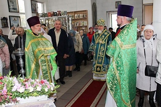 В день преставления преподобного Сергия Радонежского правящий архиерей возглавил Литургию по случаю престольного праздника одноименного прихода в г. Мозыре